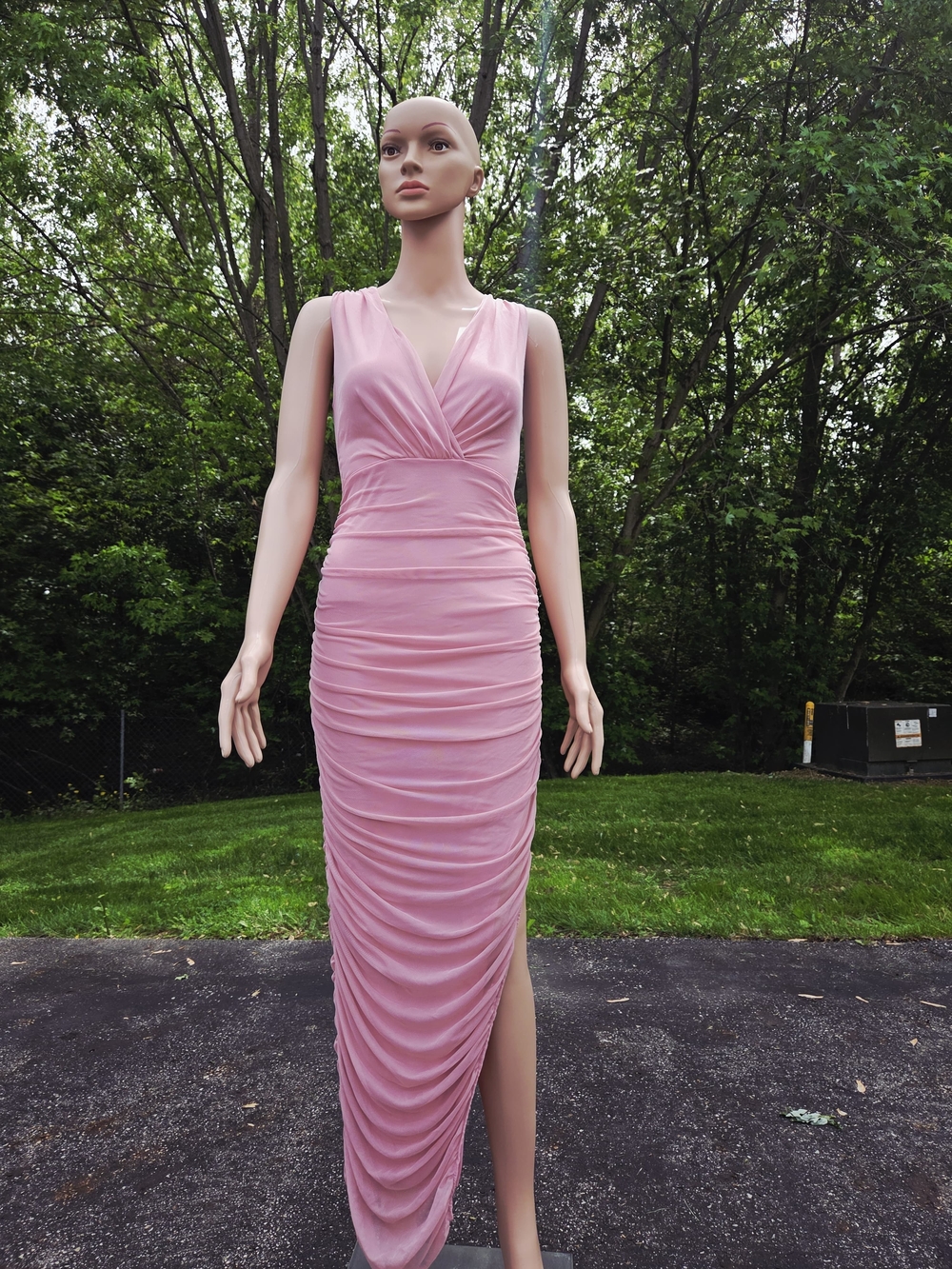 Fashion Nova Dusty Pink Ruched V-Neck Maxi Dress